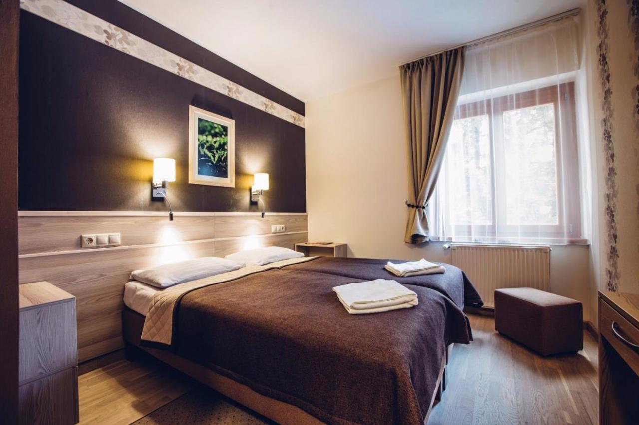 Natur Hotel Koevesteto Hosszuheteny Extérieur photo